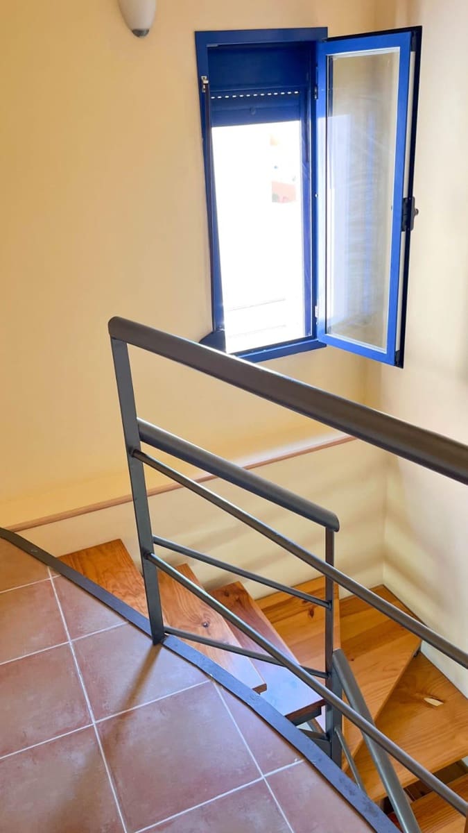 2 soveværelse Penthouse til salg i Denia med swimmingpool garage - € 362.000 (Ref: 9974012)