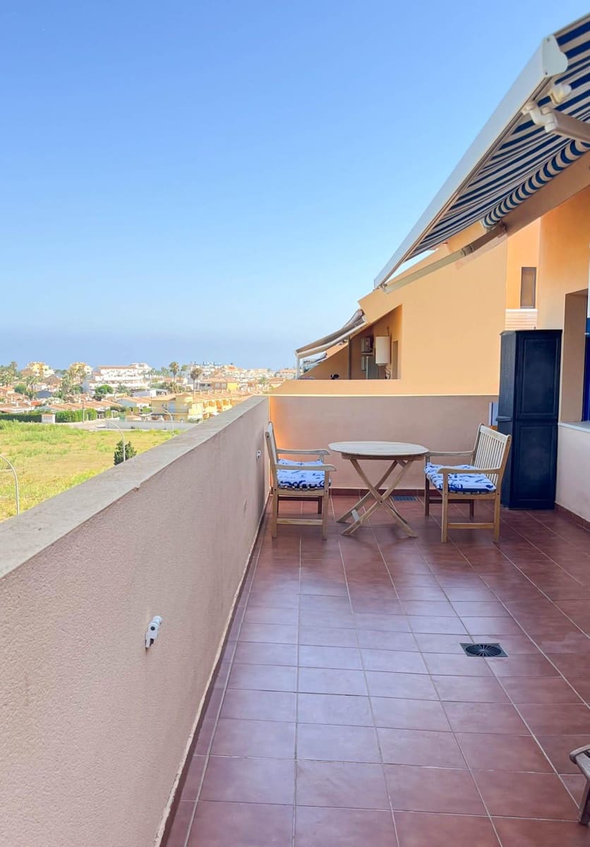 2 soveværelse Penthouse til salg i Denia med swimmingpool garage - € 362.000 (Ref: 9974012)
