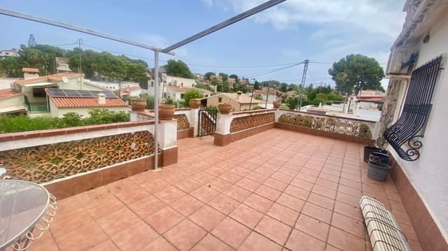 3 soverom Villa til salgs i Dénia med svømmebasseng garasje - € 525 000 (Ref: 9983789)