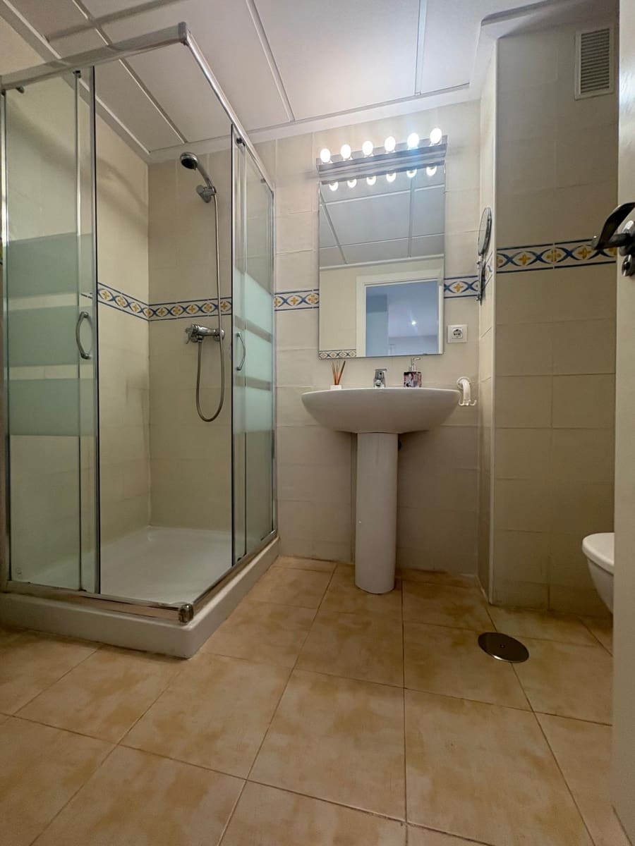 2 bedroom Apartment for sale in Denia with pool garage - € 329,000 (Ref: 9983792)