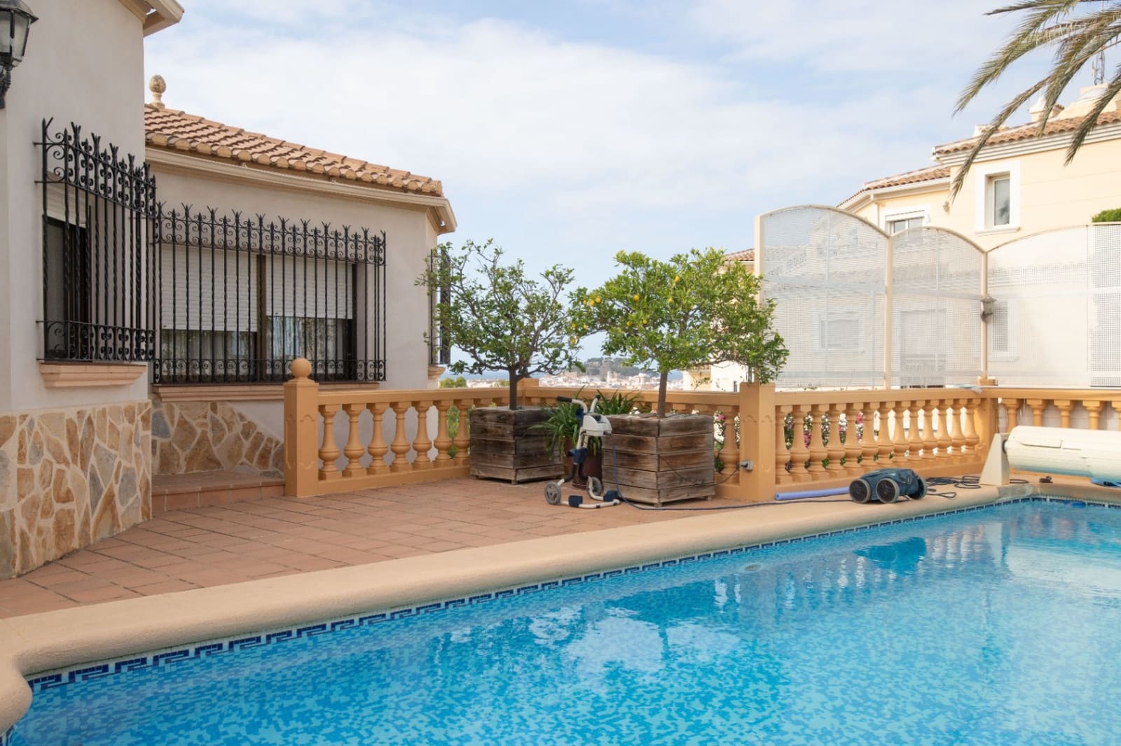 4 soverom Villa til salgs i Denia med svømmebasseng garasje - € 870 000 (Ref: 9984383)