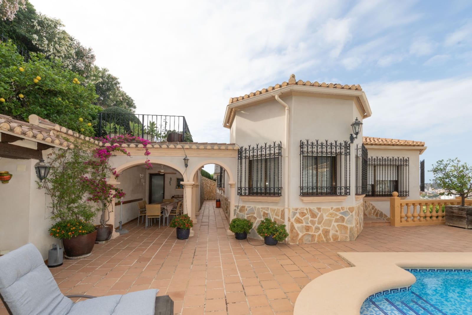 4 soverom Villa til salgs i Denia med svømmebasseng garasje - € 870 000 (Ref: 9984383)