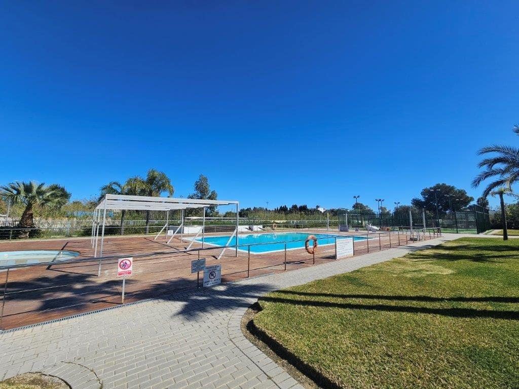 1 sypialnia Apartament na sprzedaż w Denia z basenem garażem - 215 000 € (Ref: 9984385)