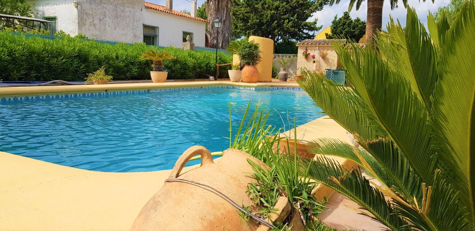 4 bedroom Villa for sale in Ondara with pool - € 850,000 (Ref: 9989482)