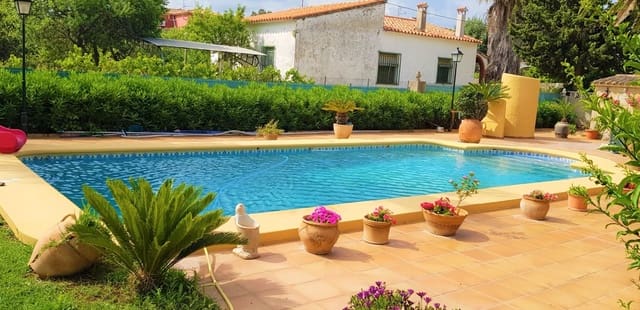 4 bedroom Villa for sale in Ondara with pool - € 850,000 (Ref: 9989482)