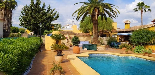 4 bedroom Villa for sale in Ondara with pool - € 850,000 (Ref: 9989482)