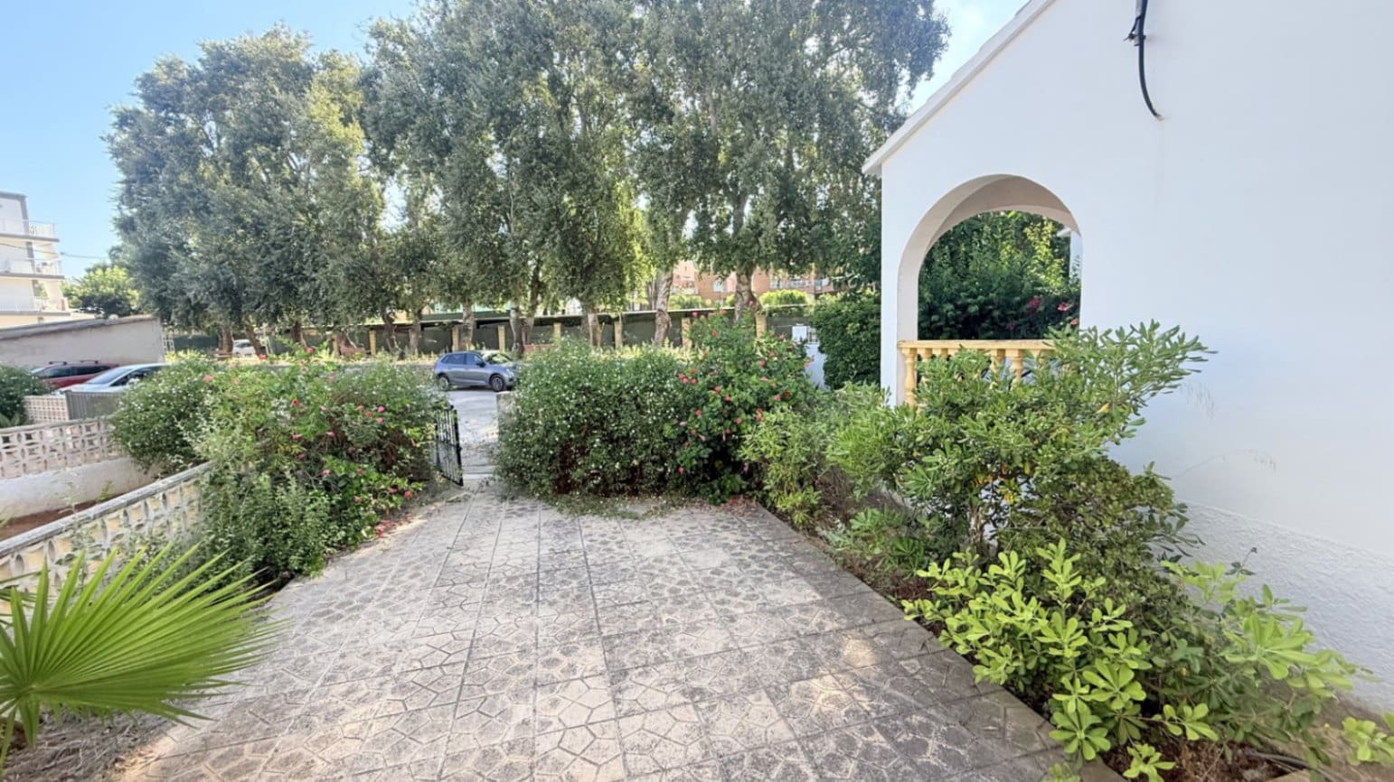3 bedroom Villa for sale in Denia with garage - € 450,000 (Ref: 9996222)
