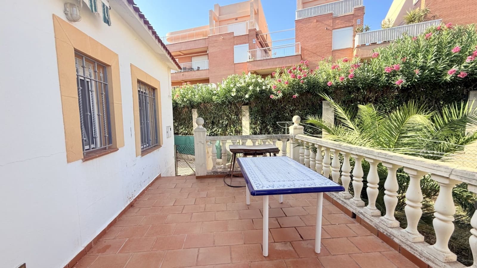 3 bedroom Villa for sale in Denia with garage - € 450,000 (Ref: 9996222)