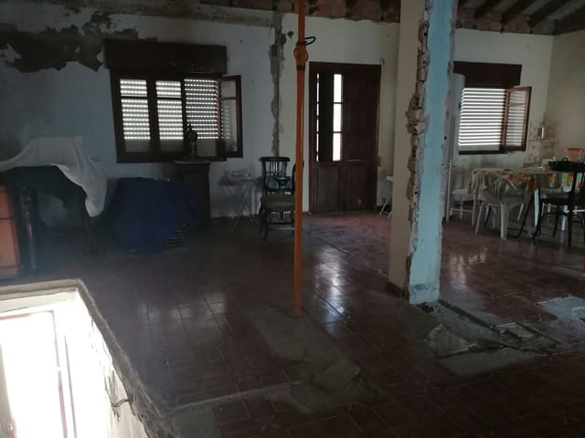 Byhus til salg i Centro Urbano, Dénia - € 360.000 (Ref: 9996227)