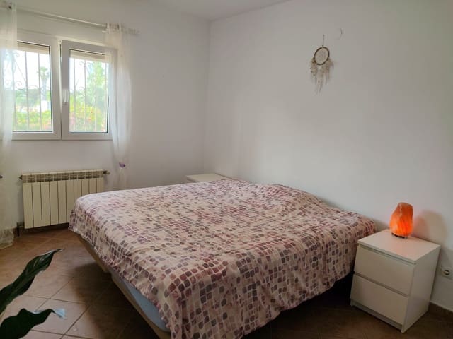 Chalet de 3 habitaciones en Dénia en venta con piscina - 425.000 € (Ref: 9996329)