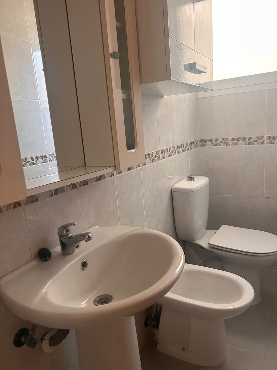Piso de 2 habitaciones en Dénia en venta - 240.000 € (Ref: 9997526)