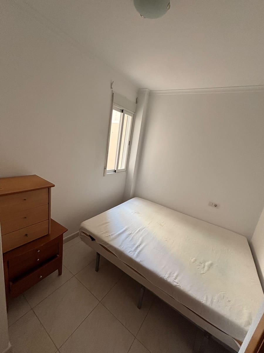 Piso de 2 habitaciones en Dénia en venta - 240.000 € (Ref: 9997526)