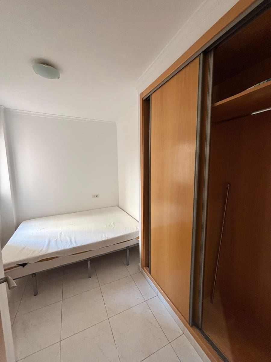 Piso de 2 habitaciones en Dénia en venta - 240.000 € (Ref: 9997526)