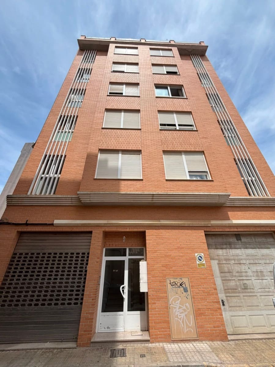 Piso de 2 habitaciones en Dénia en venta - 240.000 € (Ref: 9997526)