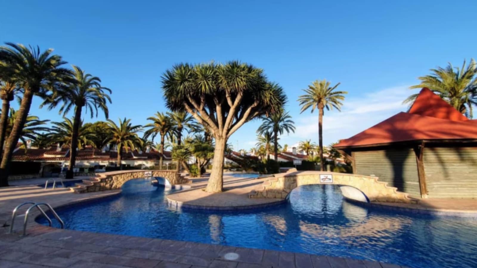1 slaapkamer Appartement te koop in Denia met zwembad - € 179.000 (Ref: 9997864)