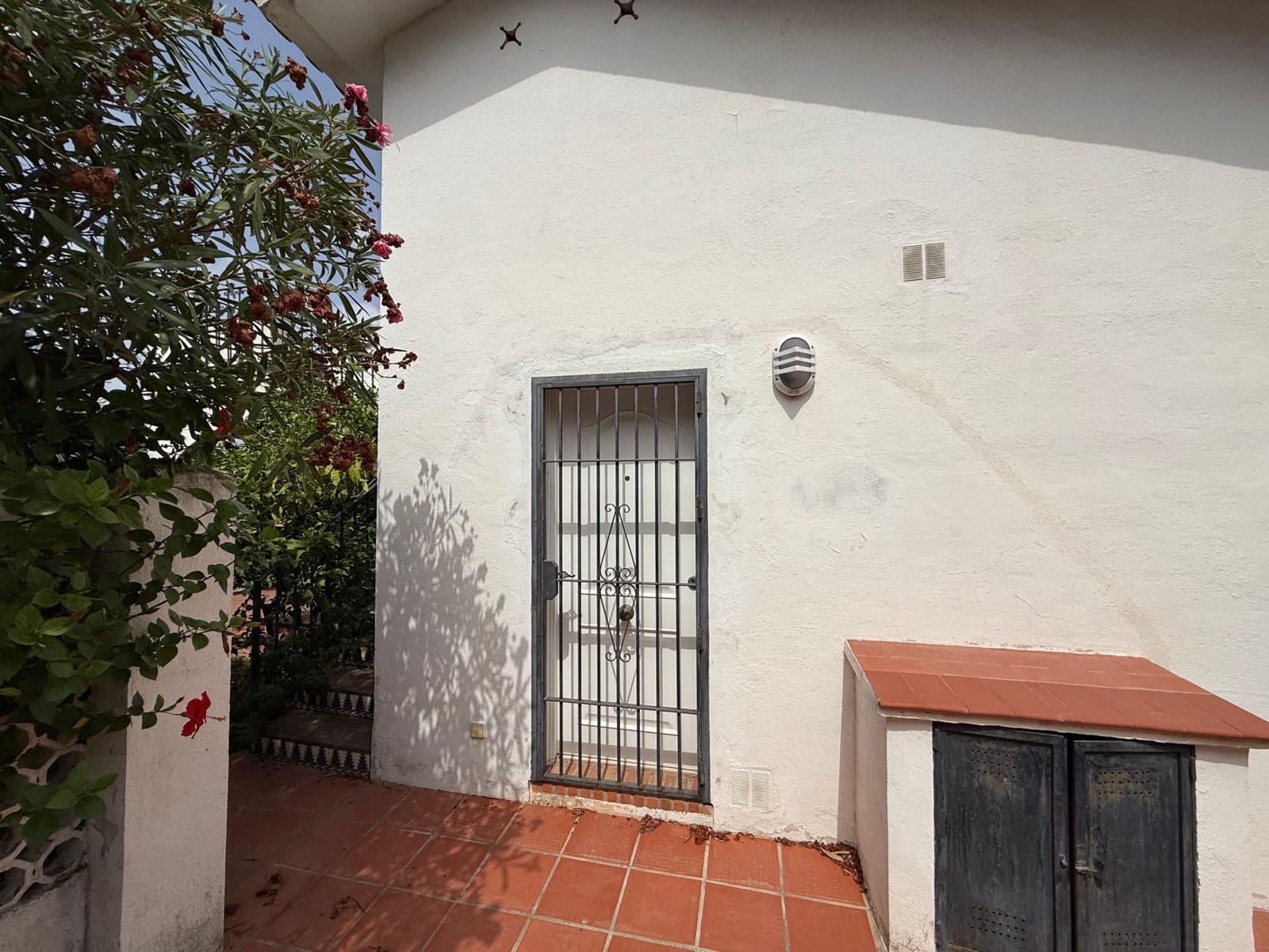 3 Zimmer Villa zu verkaufen in Nueva Andalucia mit Garage - 750.000 € (Ref: 10019804)