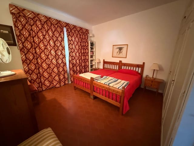 3 soverom Villa til salgs i Nueva Andalucia, Marbella med garasje - € 750 000 (Ref: 10019804)