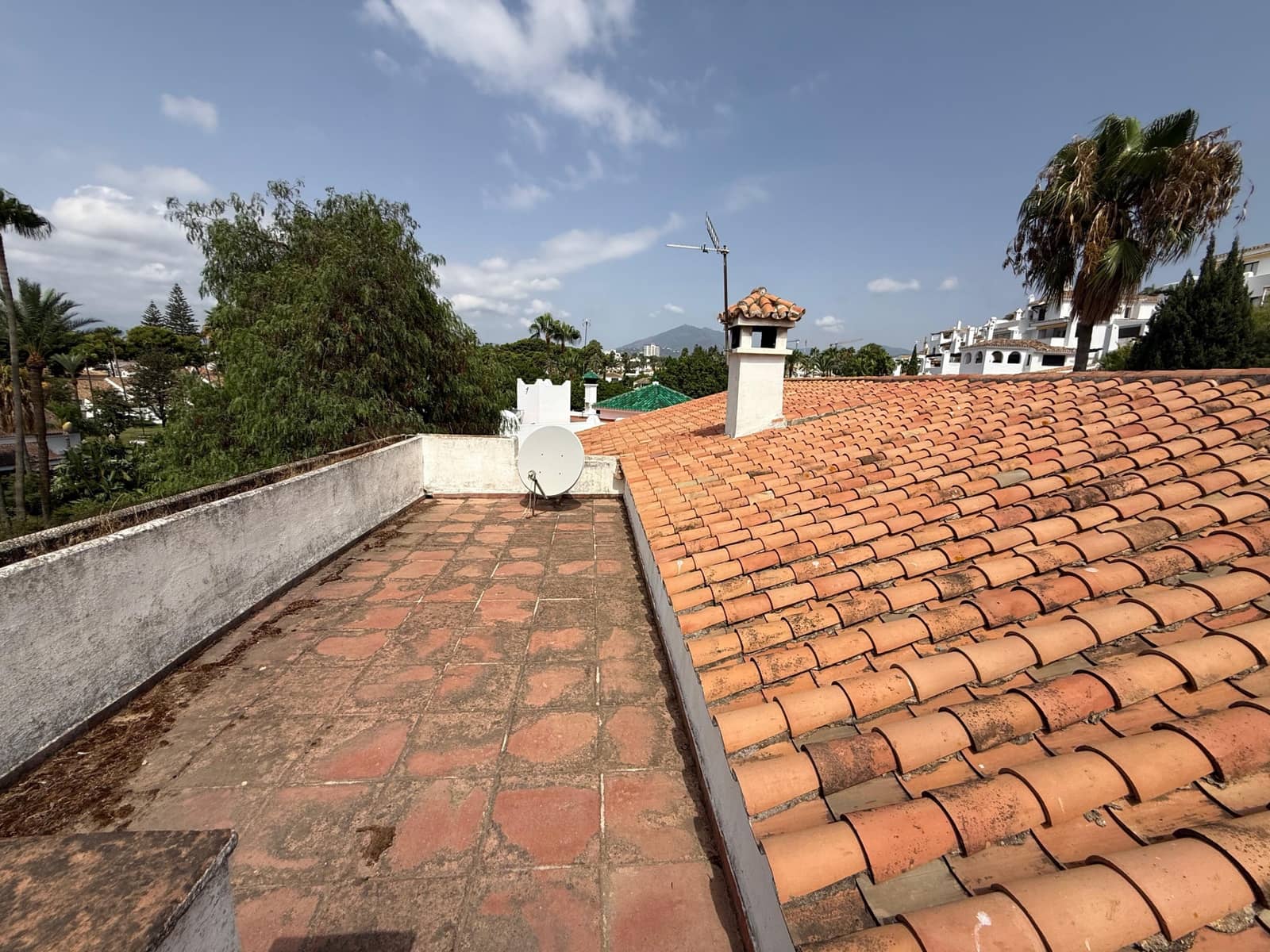 3 Zimmer Villa zu verkaufen in Nueva Andalucia mit Garage - 750.000 € (Ref: 10019804)