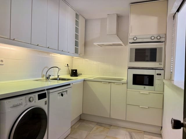 1 slaapkamer Appartement te koop in Puerto Banus, Marbella - € 656.000 (Ref: 10026521)