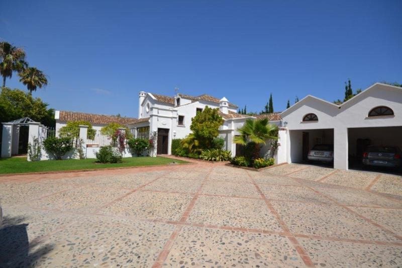 6 chambre Villa/Maison à vendre à Guadalmina avec piscine garage - 5 500 000 € (Ref: 10029548)