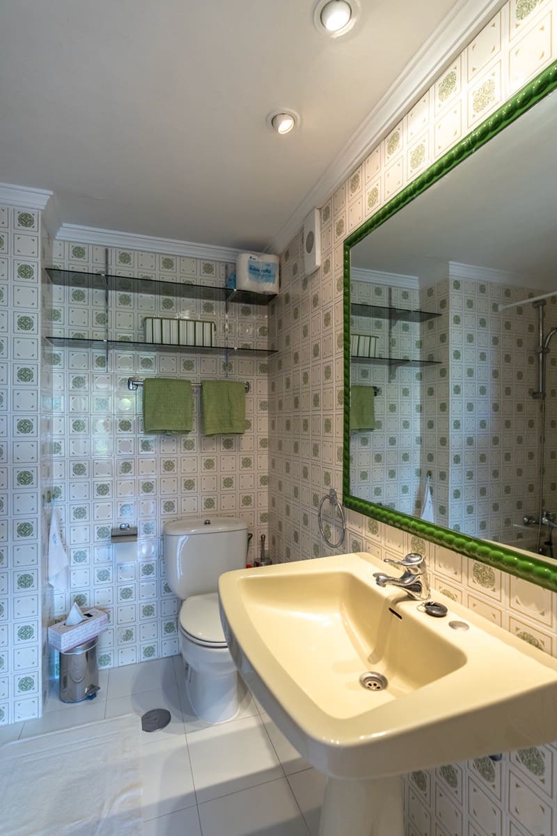 Apartamento de 2 habitaciones en Marbella en venta - 450.000 € (Ref: 10033200)