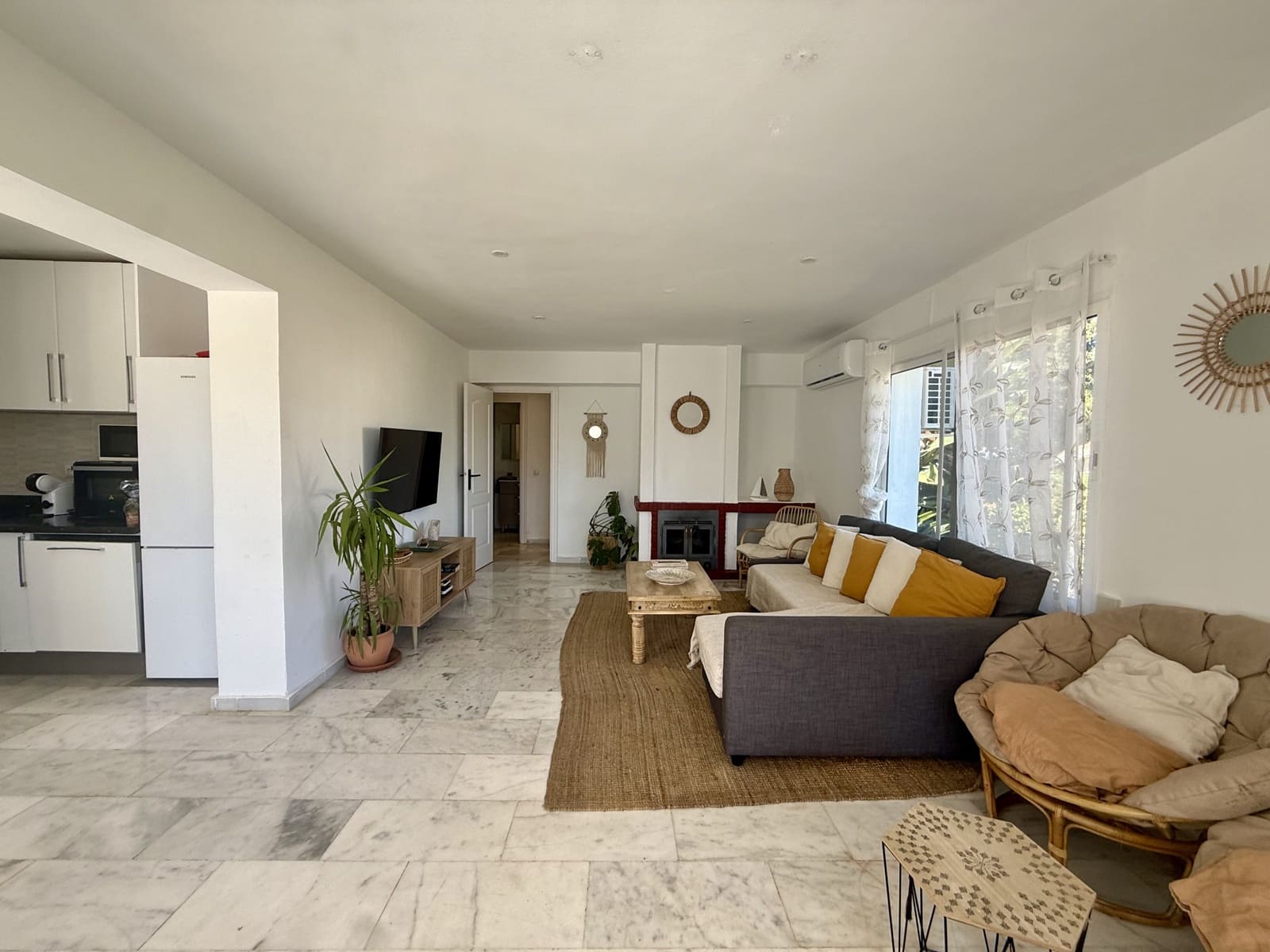 4 sypialnia Willa na sprzedaż w Nueva Andalucia z basenem garażem - 1 100 000 € (Ref: 10039421)