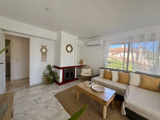 4 sypialnia Willa na sprzedaż w Nueva Andalucia, Marbella z basenem garażem - 1 100 000 € (Ref: 10039421)