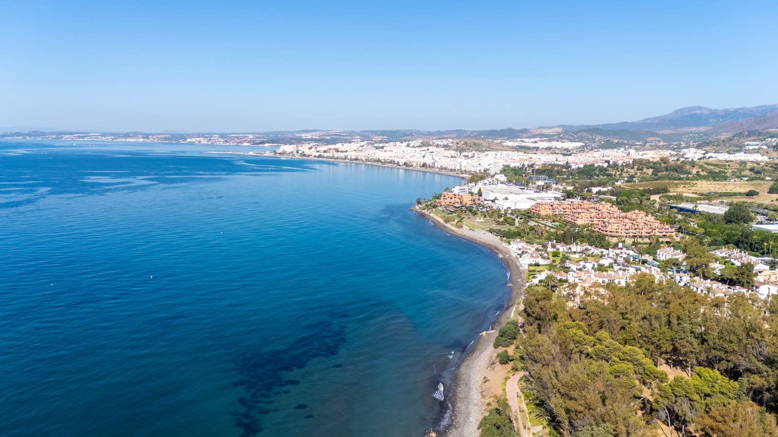 2 makuuhuone Huoneisto myytävänä paikassa Estepona mukana uima-altaan 
autotalli - 890 000 € (Ref: 10054334)