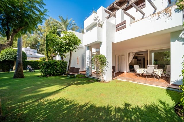 2 makuuhuone Huoneisto myytävänä paikassa Estepona mukana uima-altaan 
autotalli - 890 000 € (Ref: 10054334)