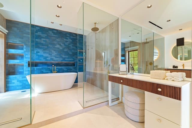 5 soverom Villa til salgs i Puerto Banus, Marbella med svømmebasseng garasje - € 5 750 000 (Ref: 10060925)