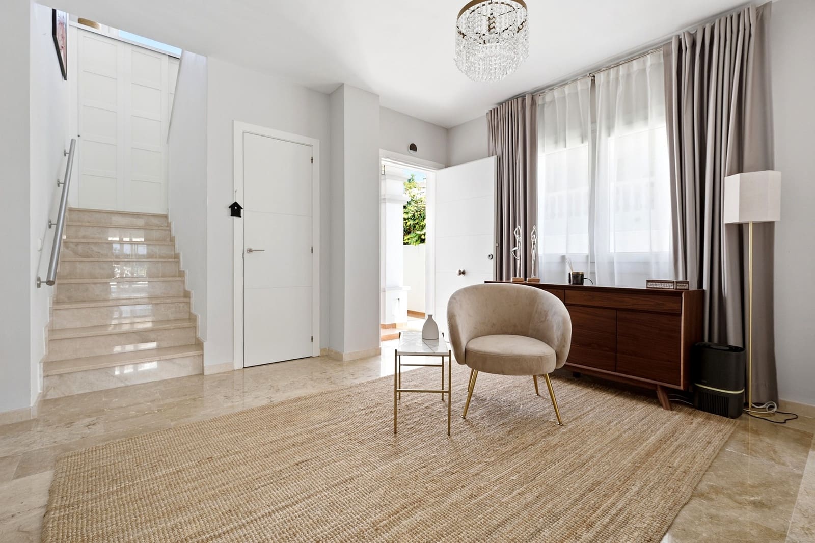 Chalet de 4 habitaciones en Mijas Costa en venta con piscina garaje - 985.000 € (Ref: 10085423)
