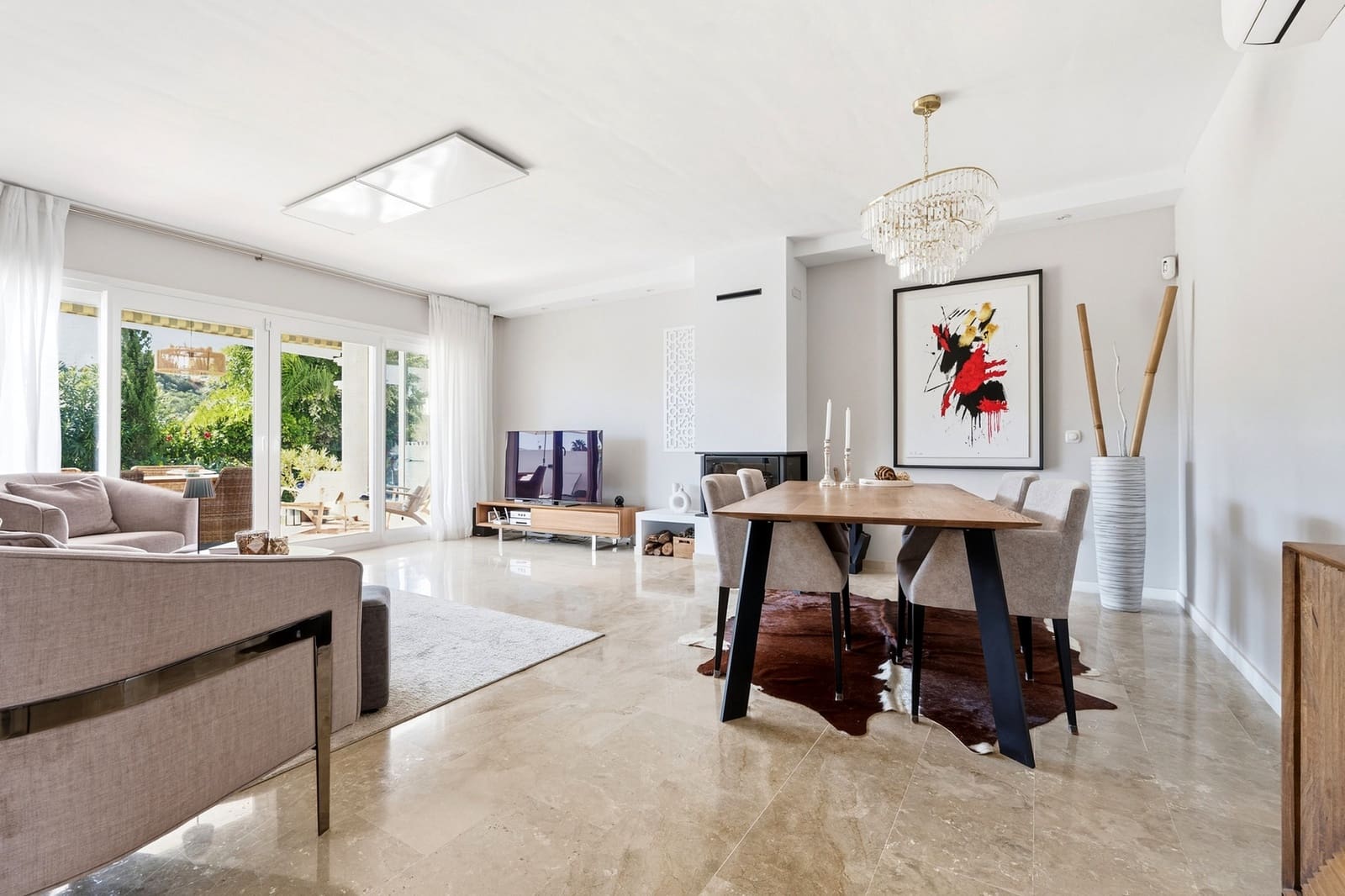 Chalet de 4 habitaciones en Mijas Costa en venta con piscina garaje - 985.000 € (Ref: 10085423)