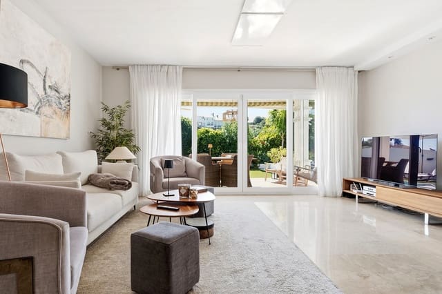 Chalet de 4 habitaciones en Mijas Costa, Mijas en venta con piscina garaje - 985.000 € (Ref: 10085423)