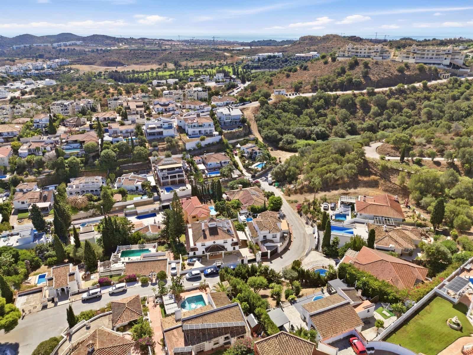 Chalet de 4 habitaciones en Mijas Costa en venta con piscina garaje - 985.000 € (Ref: 10085423)