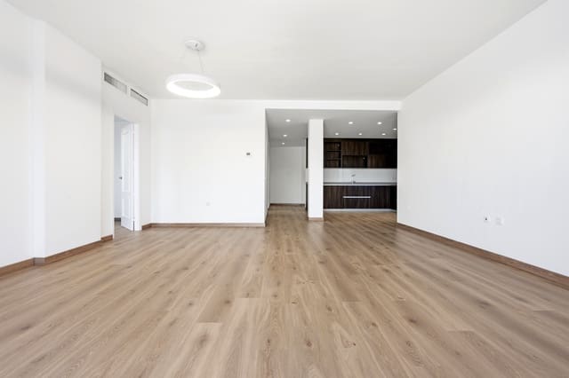 3 quarto Penthouse para venda em San Pedro de Alcantara, Marbella com garagem - 790 000 € (Ref: 10148080)