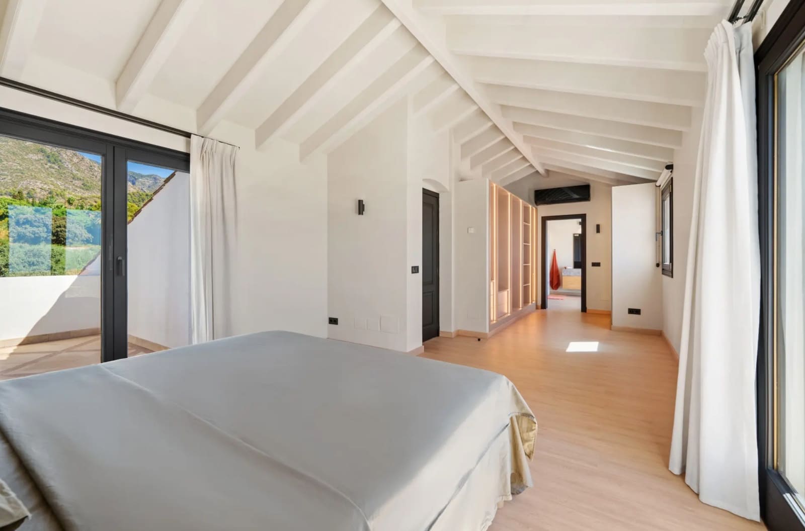 4 quarto Penthouse para venda em Marbella com piscina - 3 695 000 € (Ref: 9244312)