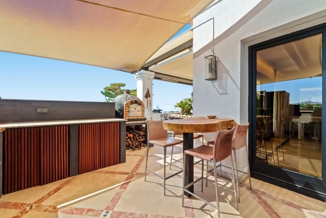 4 Zimmer Penthouse zu verkaufen in Marbella mit Pool - 3.695.000 € (Ref: 9244312)