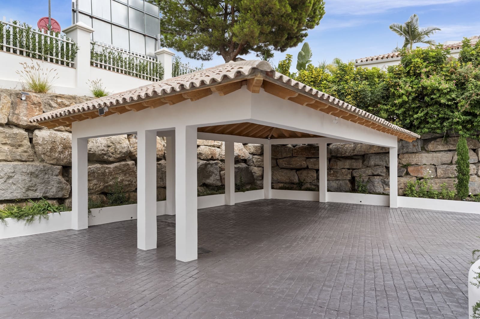 Chalet de 4 habitaciones en Benahavís en venta con piscina garaje - 3.450.000 € (Ref: 9244313)