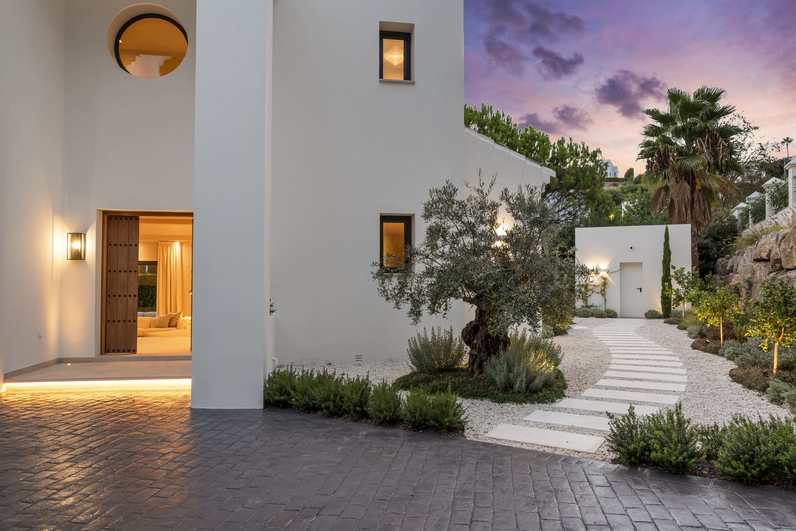 Chalet de 4 habitaciones en Benahavís en venta con piscina garaje - 3.450.000 € (Ref: 9244313)