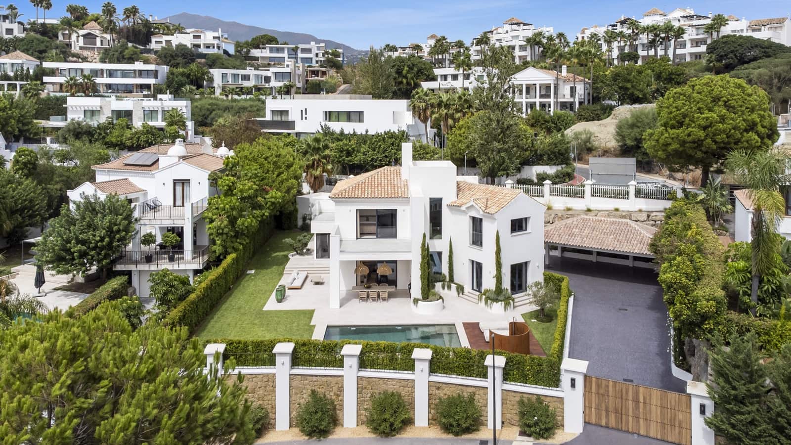 Chalet de 4 habitaciones en Benahavís en venta con piscina garaje - 3.450.000 € (Ref: 9244313)