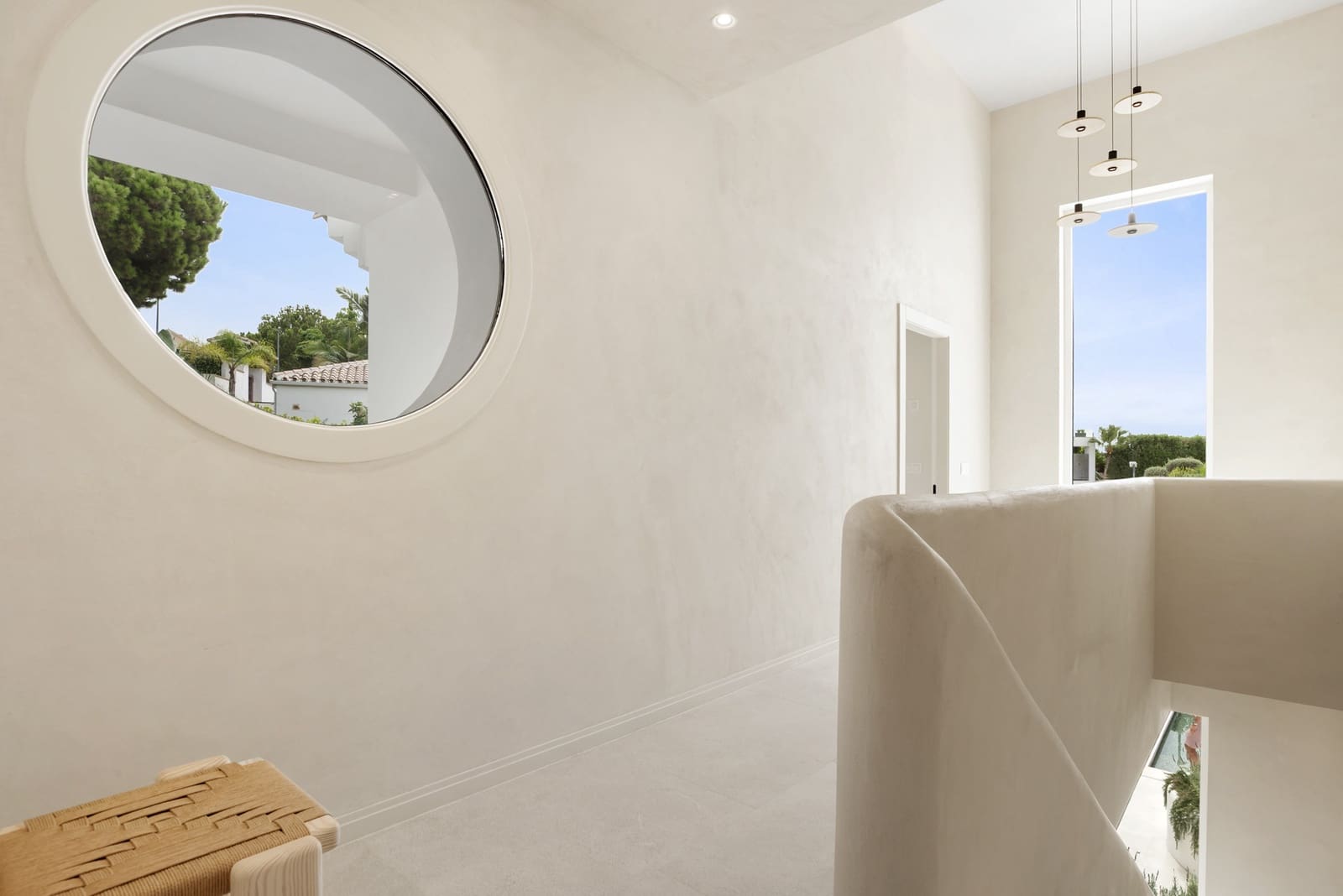4 bedroom Villa for sale in Benahavis with pool garage - € 3,450,000 (Ref: 9244313)