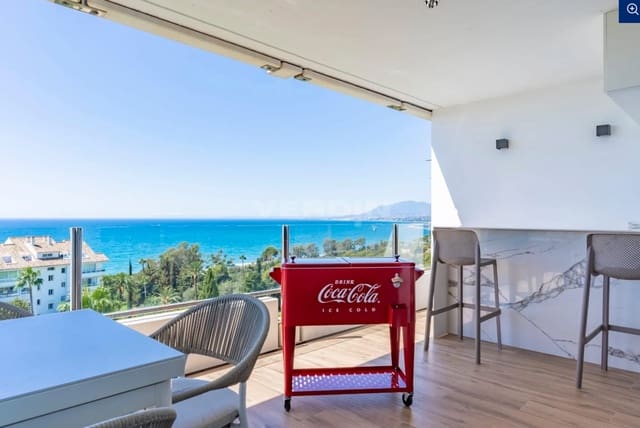 3 chambre Appartement à vendre à Marbella avec piscine garage - 949 000 € (Ref: 9244315)