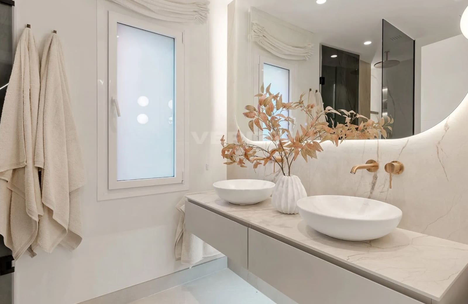 3 Zimmer Apartment zu verkaufen in Estepona mit Pool Garage - 2.350.000 € (Ref: 9244323)