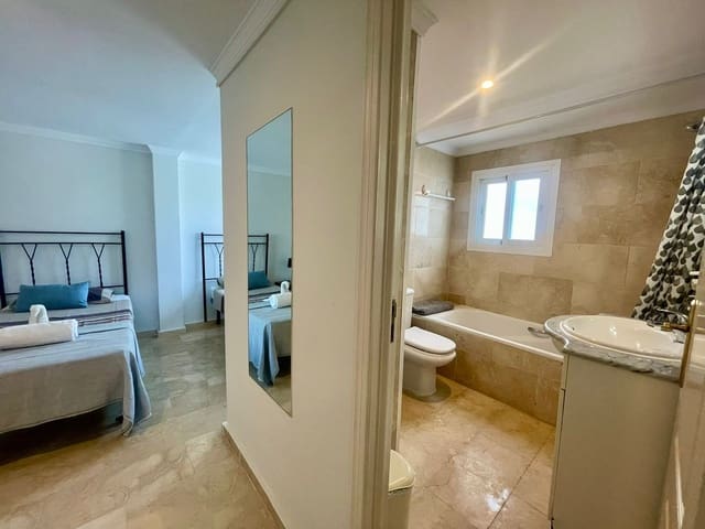 4 Zimmer Penthouse zu verkaufen in Marbella mit Pool Garage - 1.100.000 € (Ref: 9244327)