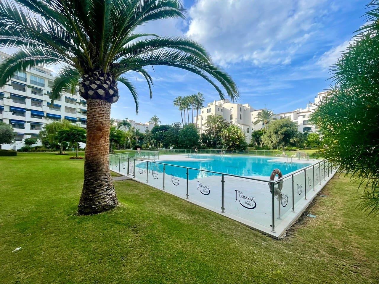 4 Zimmer Penthouse zu verkaufen in Marbella mit Pool Garage - 1.100.000 € (Ref: 9244327)