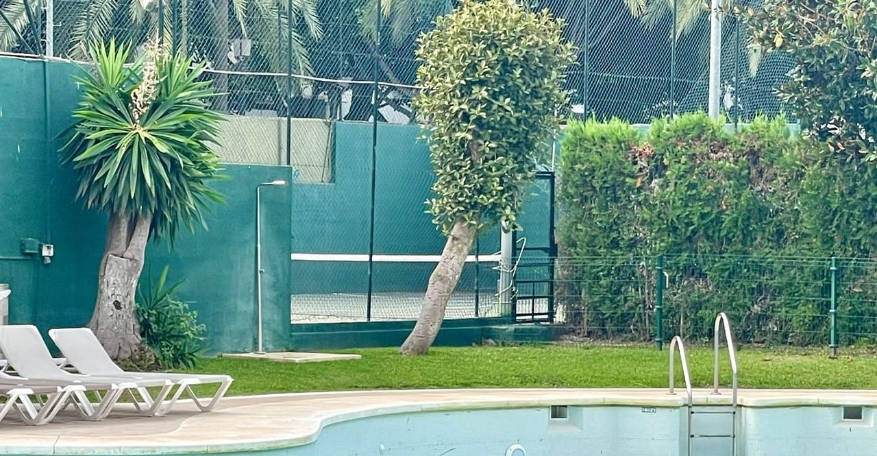 4 Zimmer Penthouse zu verkaufen in Marbella mit Pool Garage - 1.100.000 € (Ref: 9244327)