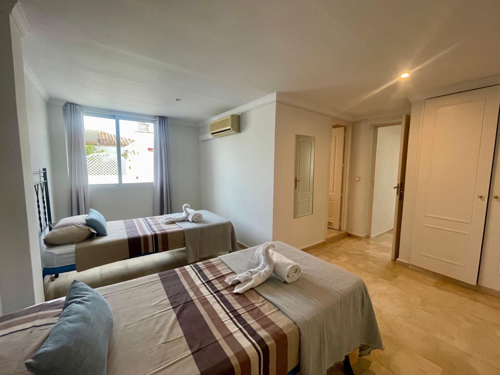 4 Zimmer Penthouse zu verkaufen in Marbella mit Pool Garage - 1.100.000 € (Ref: 9244327)