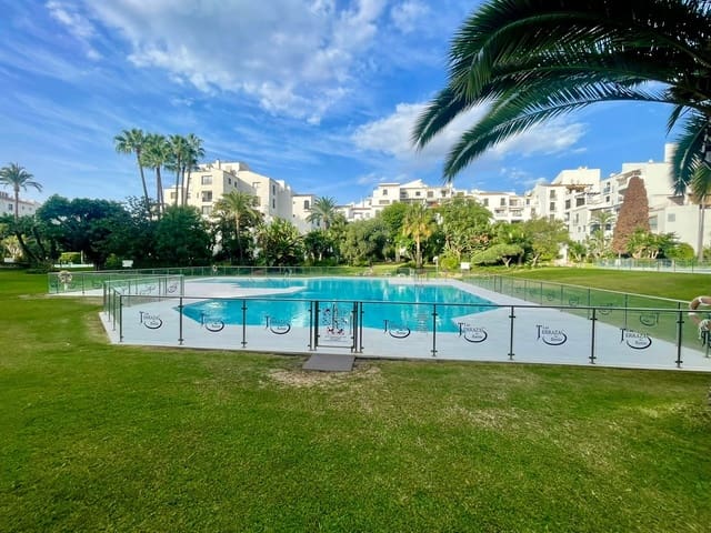 4 slaapkamer Penthouse te koop in Marbella met zwembad garage - € 1.050.000 (Ref: 9244327)