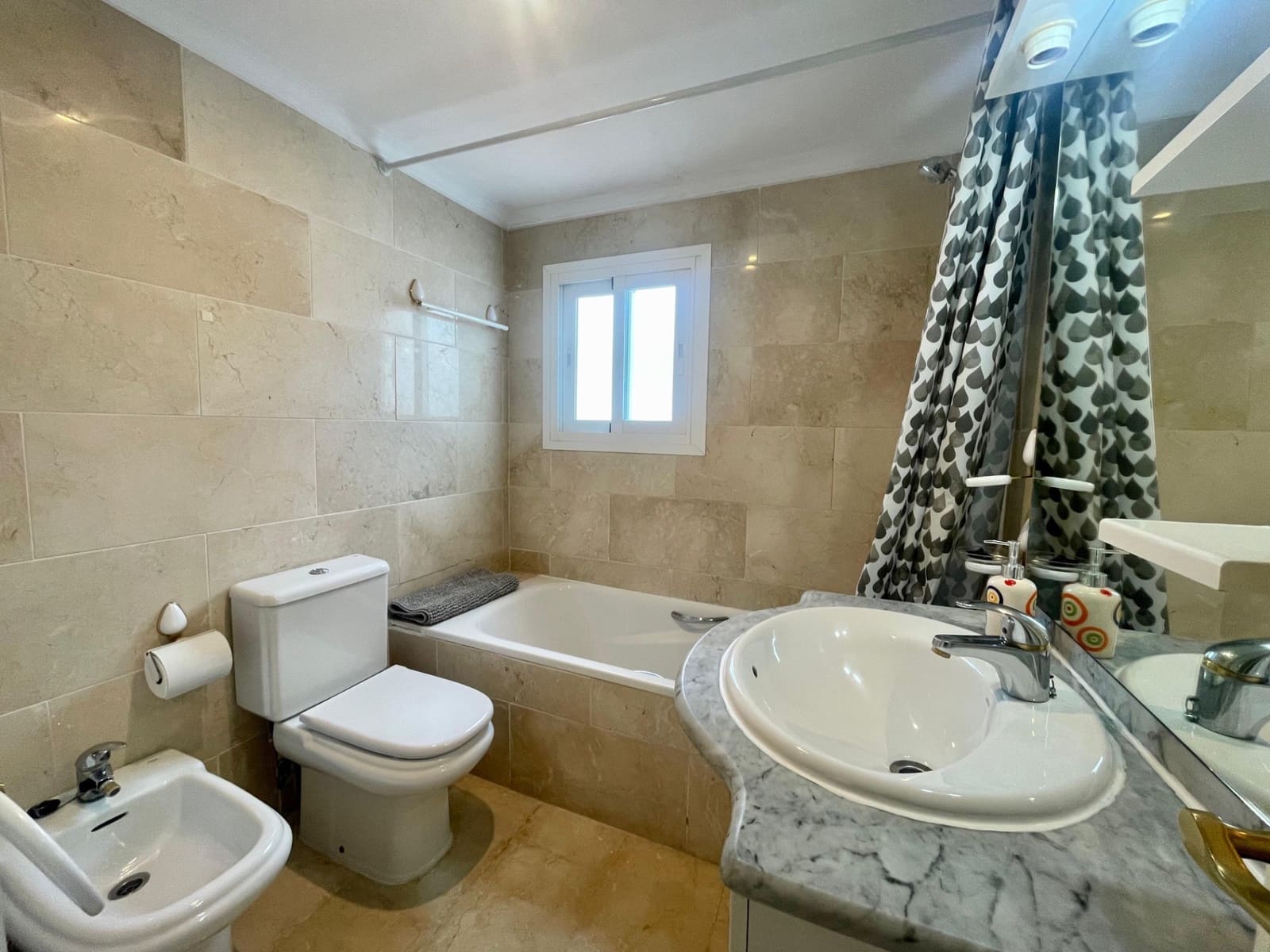 4 quarto Penthouse para venda em Marbella com piscina garagem - 1 050 000 € (Ref: 9244327)