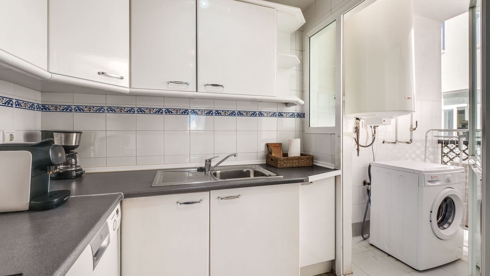 3 Zimmer Apartment zu verkaufen in Puerto Banus mit Pool - 850.000 € (Ref: 9244328)